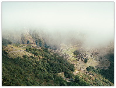 MachuPicchuFog-08052019.jpg